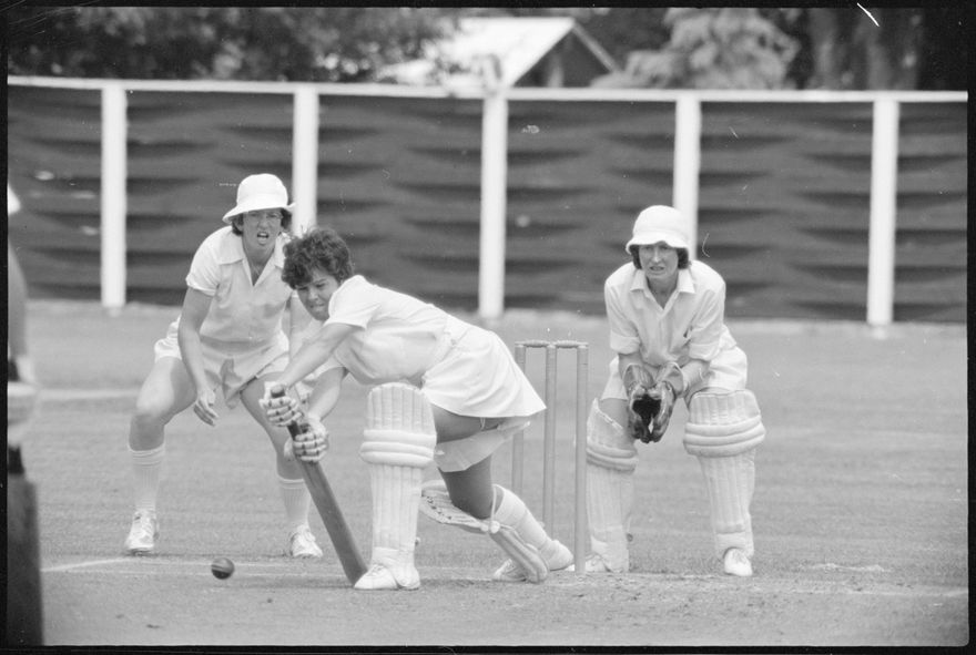 2025N_2017-20_Cricket-Women_043026-002