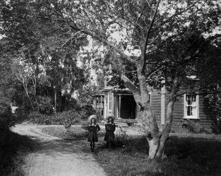 Maud and Mollie Warburton at Warburton residence, Main Street