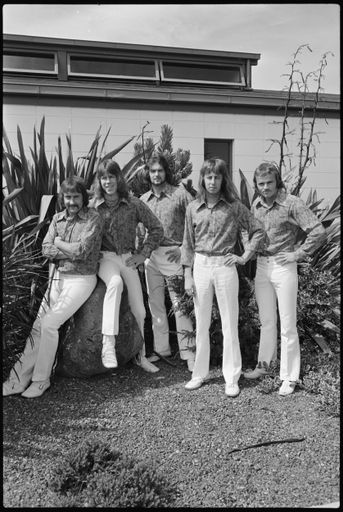 Band outside the Fitzherbert Motor Inn - Resource cover image