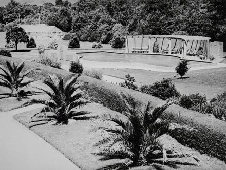 Children's Paddling Pool - Victoria Esplanade