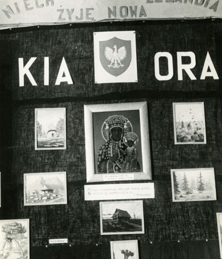 Exhibition of gifts for New Zealand from Polish soldiers