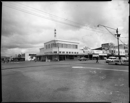 Corner of Fitzherbert Ave and Square