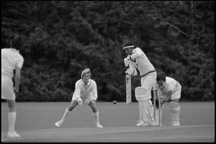 "Kiwi side keeps final bid alive" - Resource cover image