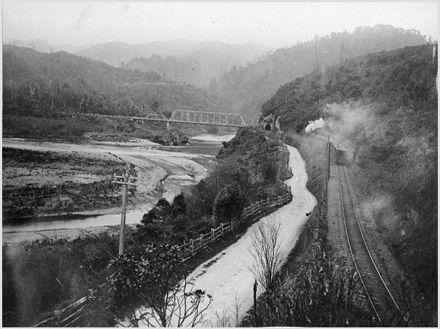 Leading into the Manawatu Gorge, near Woodville
