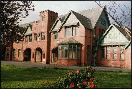 Mercy Convent, Fitchett Street - Resource cover image