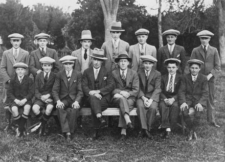 Staff of George W New's racing stable