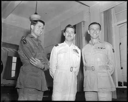 "Instructor and his Eager Pupils" - Ohakea