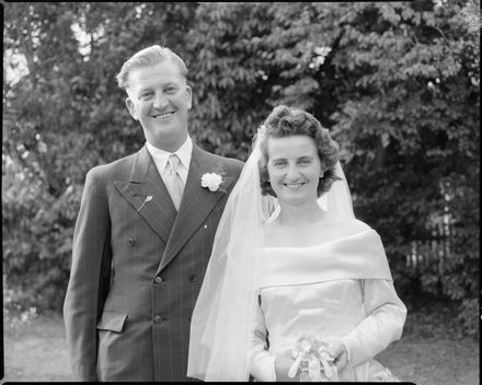 Saunders' Wedding, Feilding