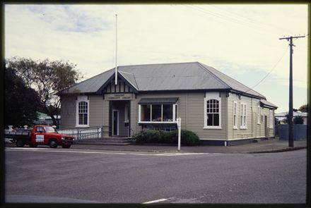 Ashhurst Library