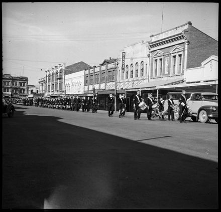 Parade, possibly for the 75th Jubilee Celebrations - Resource cover image