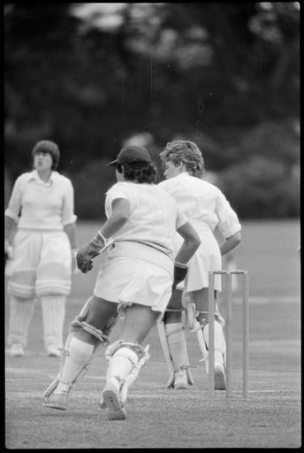 Aussies too polished in all facets - Resource cover image