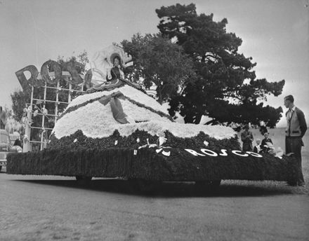 C M Ross Co. Ltd float in the 75th Jubilee parade