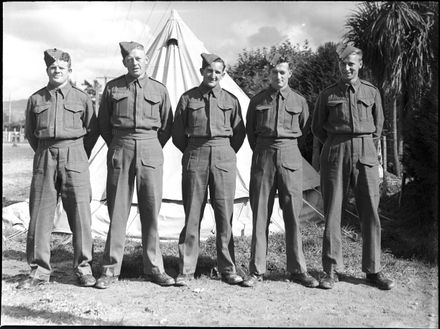 Army personnel, Woodville
