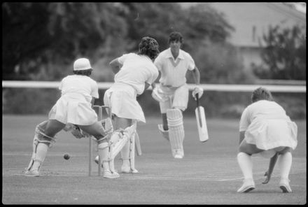 “Kiwi women coast to easy victory” - Resource cover image