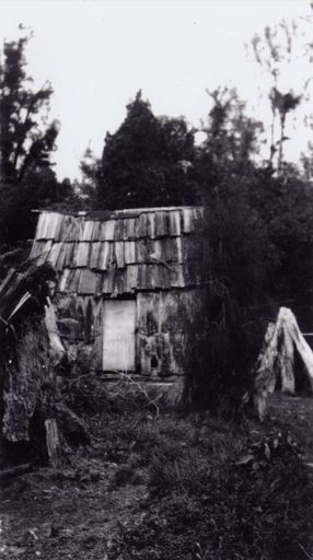 Burtton's Whare, Kahuterawa