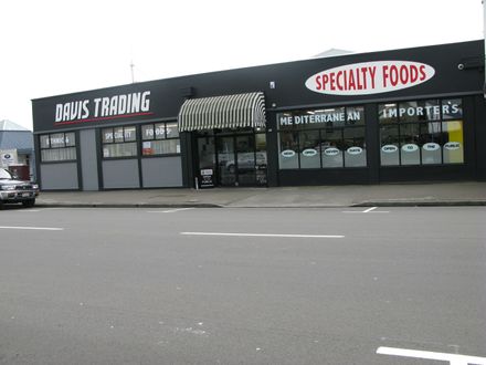 Davis Trading, Main Street