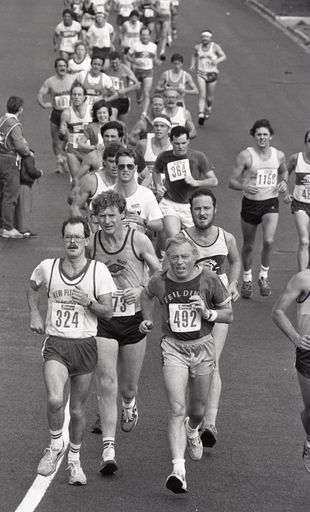 2022N_2017-20_040134 - Family flavour to run - Half-marathon 1986