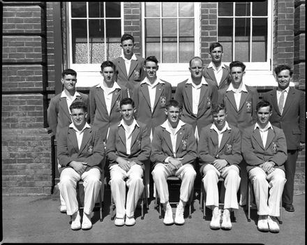 Group of Students, Palmerston North Teachers' College - Resource cover image