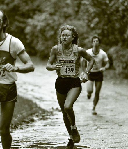2022N_2017-20_039927 - Manawatu Lion Brown half-marathon 1984