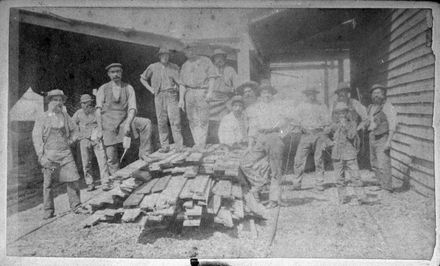 Employees of Richter Nannestad and Co's Sawmill, Albert Street