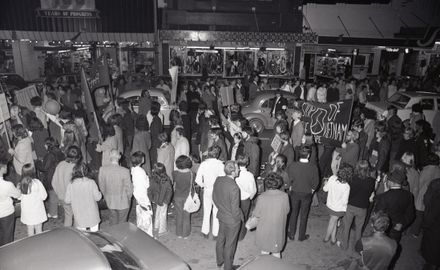 "2000 in Peaceful March Against War" - Resource cover image