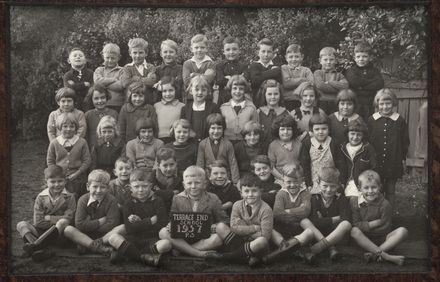 Terrace End School - Primer 3, 1937