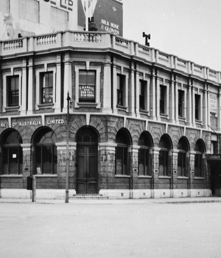 Union Bank of Australia, corner of Coleman Place and The Square