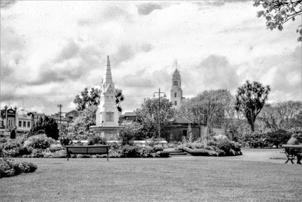 Coronation Fountain, The Square