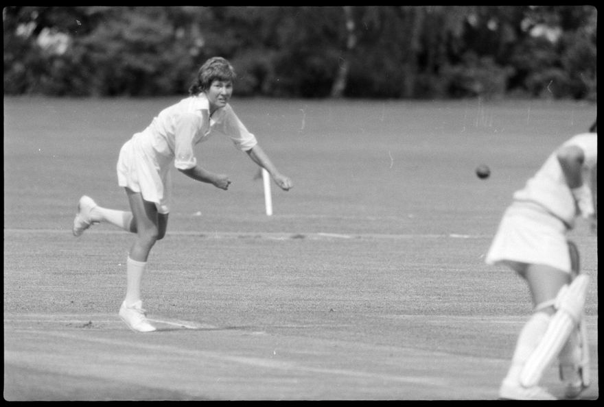 2025N_2017-20_Cricket-Women_043045-010