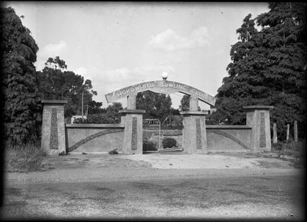 Main Gate, Hokowhitu Bowling Club, 279 Albert Street - Resource cover image