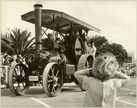 Traction Engine, Palmerston North Centennial parade