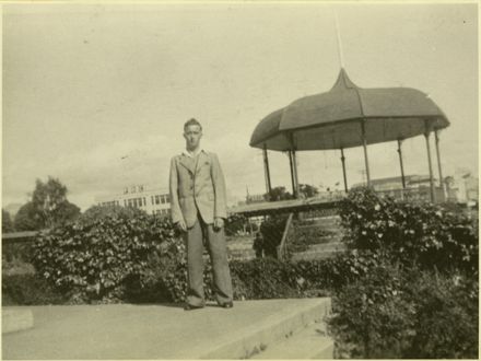 Alf Taylor in front of the band rotunda