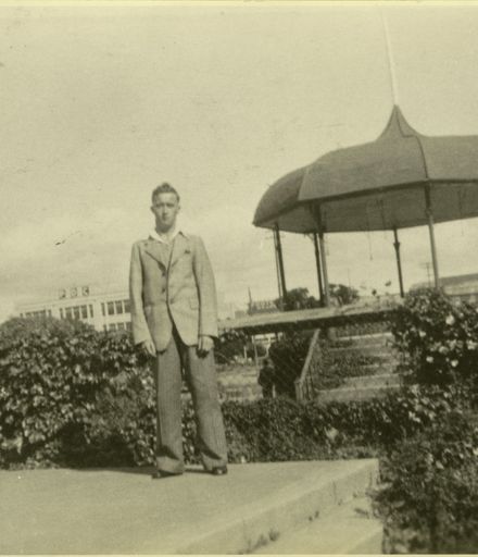 Alf Taylor in front of the band rotunda