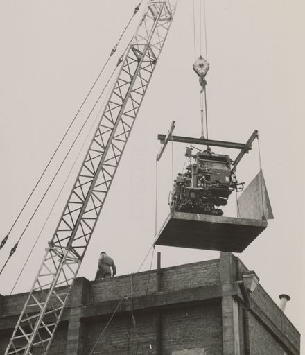 Installing machinery into the Manawatu Evening Standard building, The Square