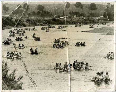 Jaycee Raft Race on the Manawatū River - Resource cover image