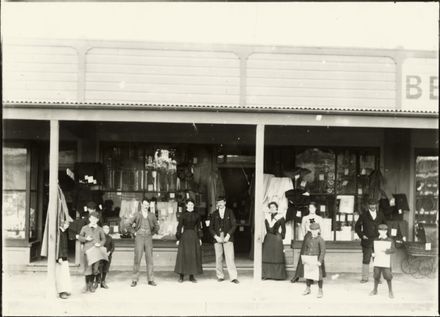 Beehive Stores, Foxton