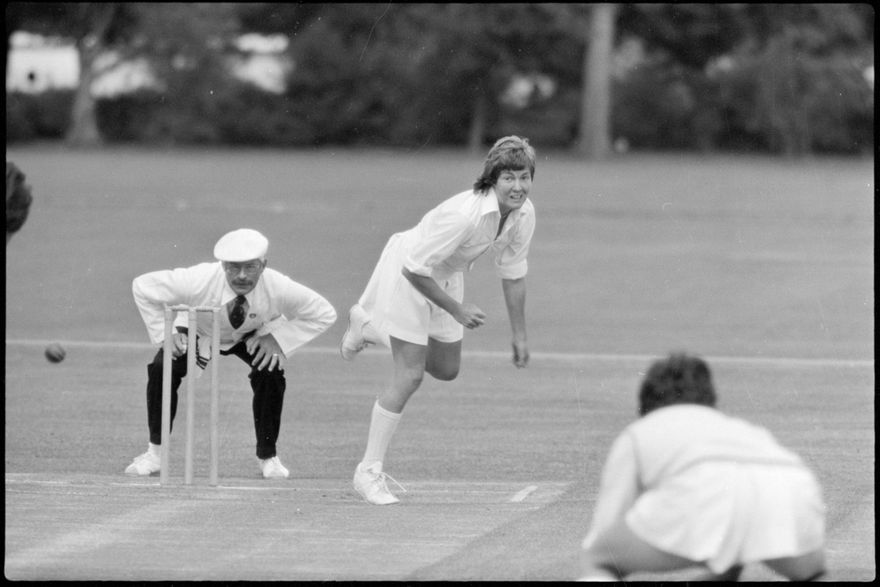 2025N_2017-20_Cricket-Women_043034-013