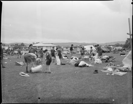 "Scouts Packing Their Equipment" End of Weekend Camp - Resource cover image