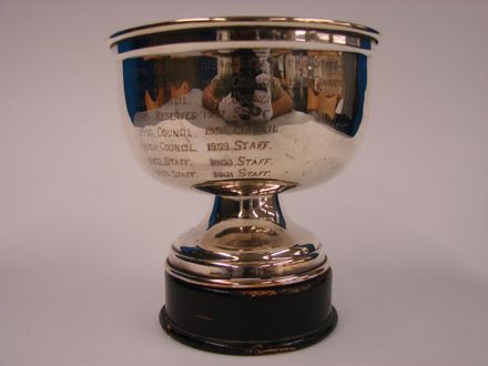 Image 1: Silver trophy 'Mansford Challenge Rose Bowl'