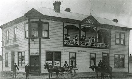 Royal Hotel, Bunnythorpe