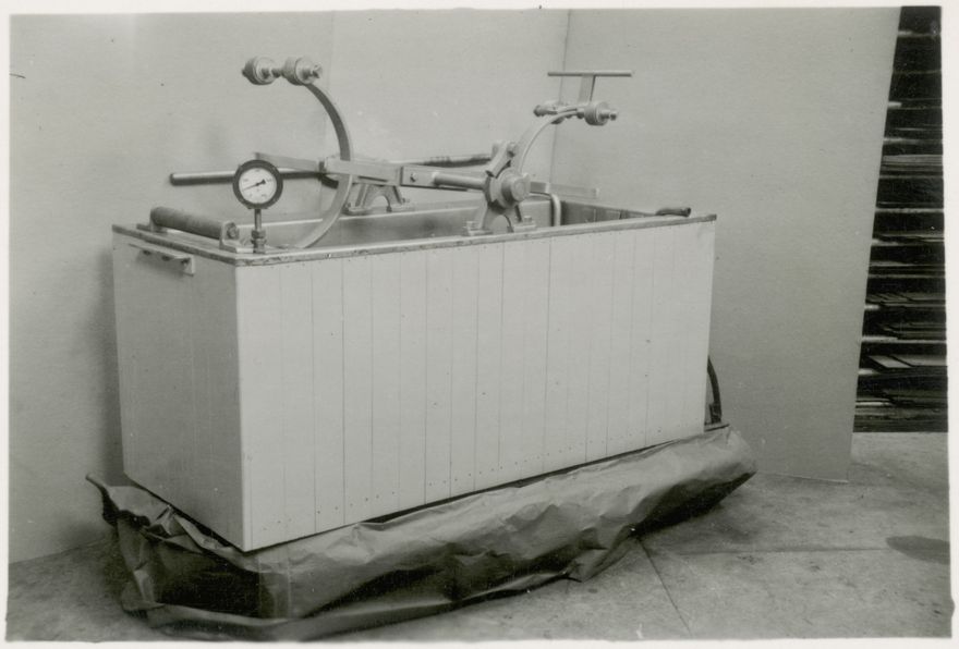 Berry Continuous Steam Cheese Waxer