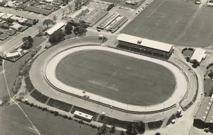 Aerial view of Showgrounds, Pascal Street