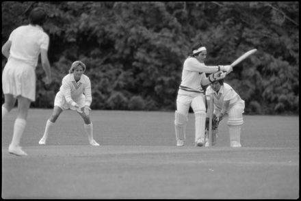 "Kiwi side keeps final bid alive" - Resource cover image