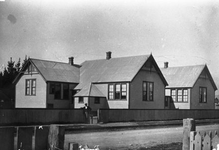 Campbell Street School
