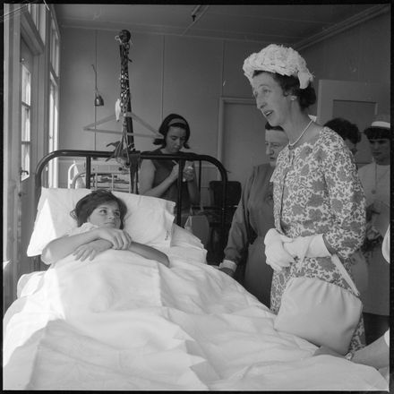 "Lady Fergusson Chats with Maureen Locke"