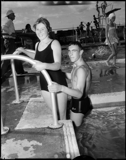 "Group Swimming Champions" Contestants Exiting the Pool