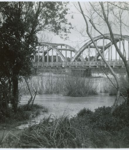 Manawatu River in Flood - Fitzherbert Bridge
