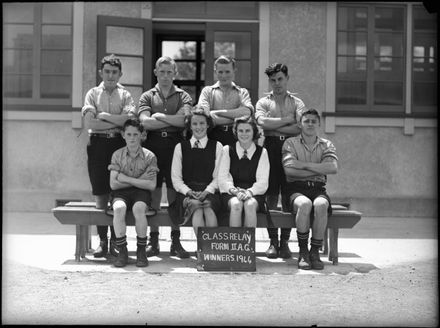 Class relay team, Palmerston North Intermediate School