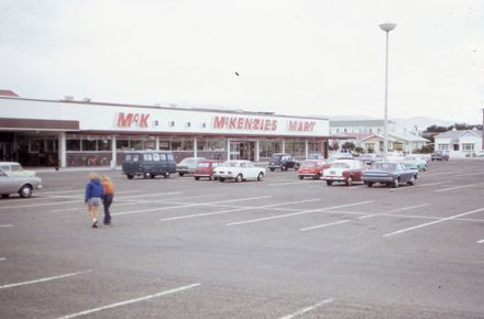McKenzies Mart, Levin McKenzies Mart, Levin
