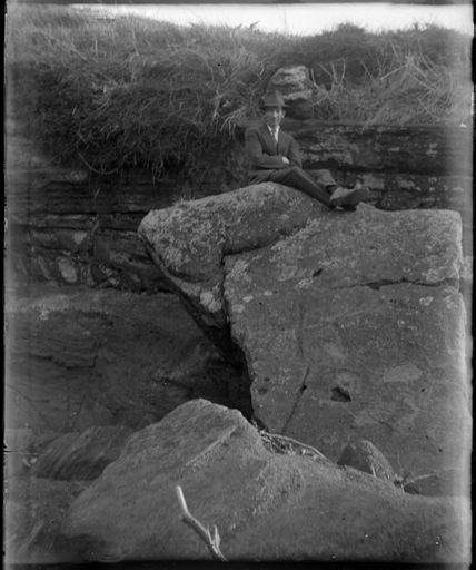 Possibly Francis (Frank) Leslie Berry - Resource cover image